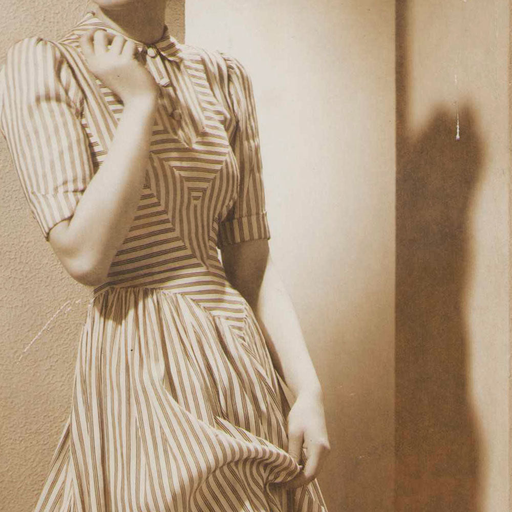 Cristobal Balenciaga - Robe du soir en piqué rayé (1938)